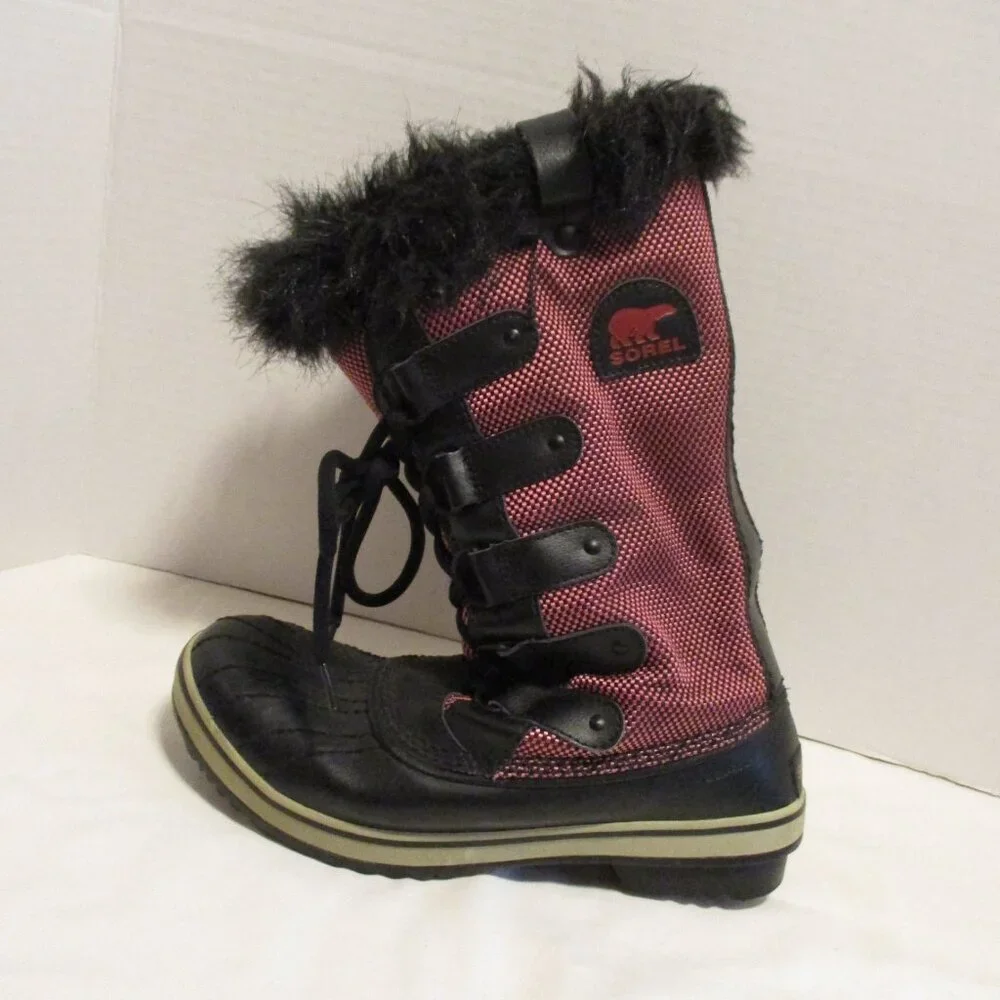 Sorel Boots Woman Size 7 Red Black Faux Fur Lining Waterproof Warm Lace Up Boots